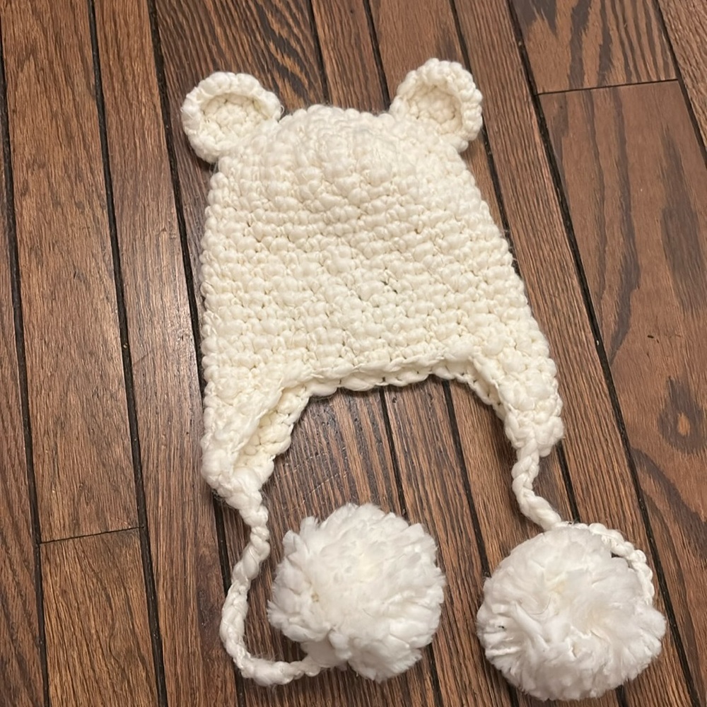 NWOT Blueberry Hill Pom-Pom Knit Baby Hat, Cream